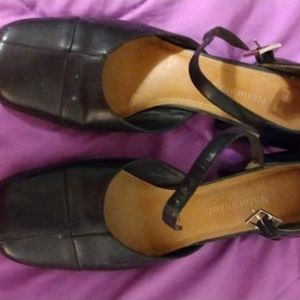 Black square toed shoes size 6 1/2